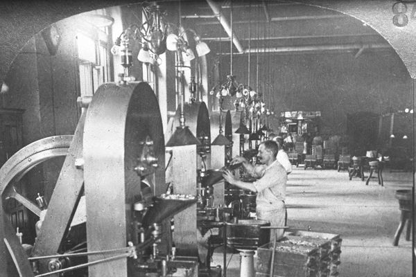 U.S. Mint coin presses